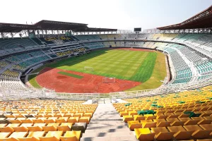 Stadion Gelora Bung Tomo: Rumah bagi Bonek Mania