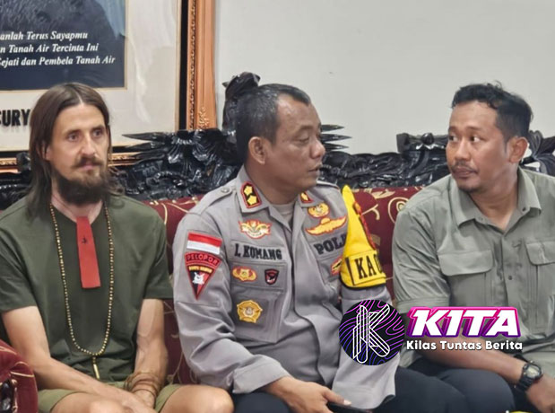 Pilot Susi Air Akhirnya Bebas