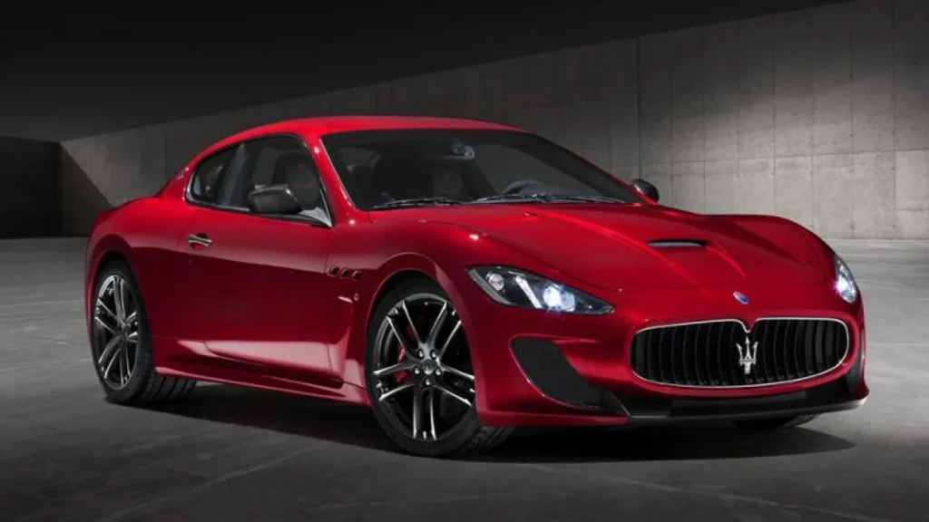 Maserati GranTurismo: Sempurna Antara Elegan dan Bertenaga!